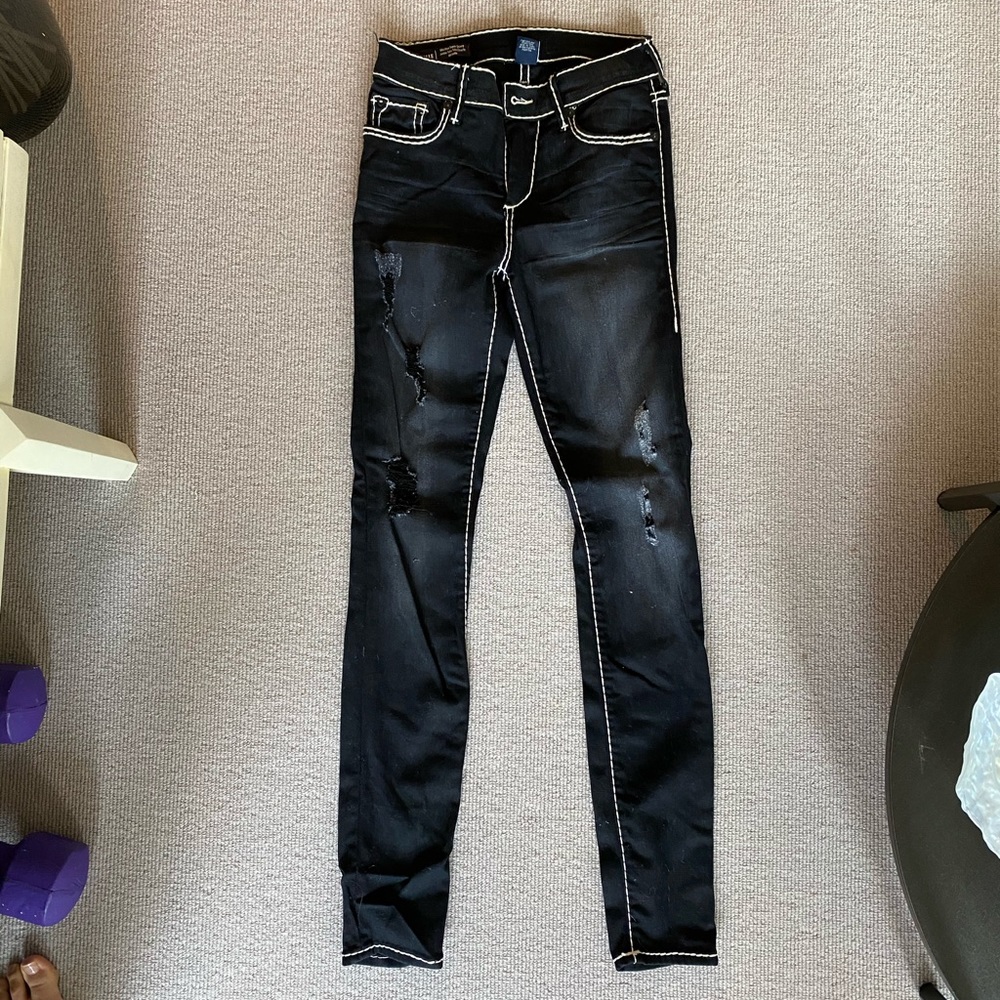 Mid-rise super skinny jeans!